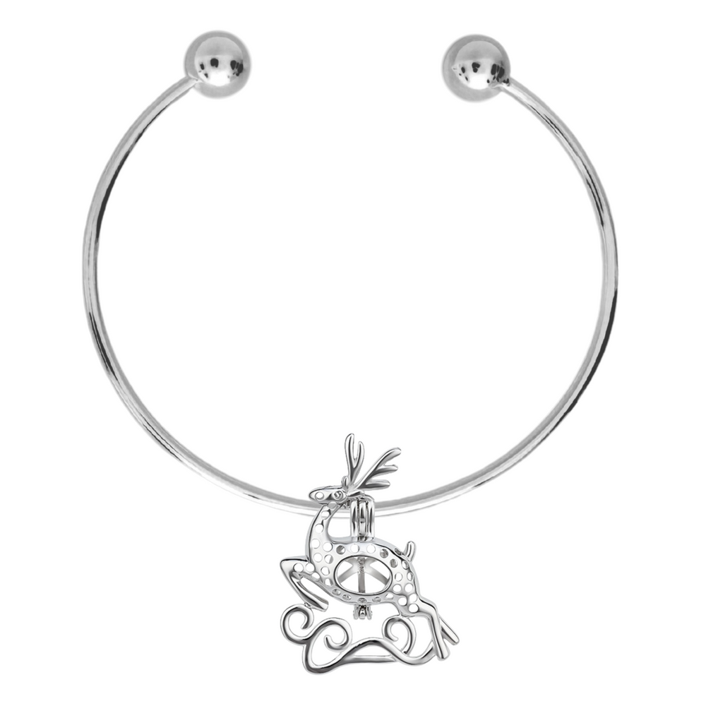 DIY Christmas Reindeer Charm Bracelet