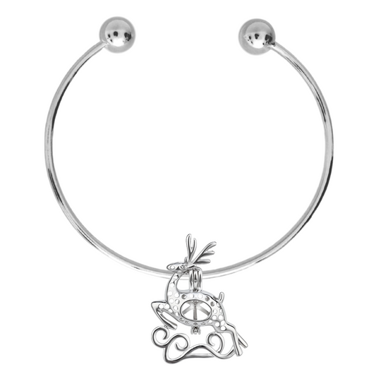 DIY Christmas Reindeer Charm Bracelet