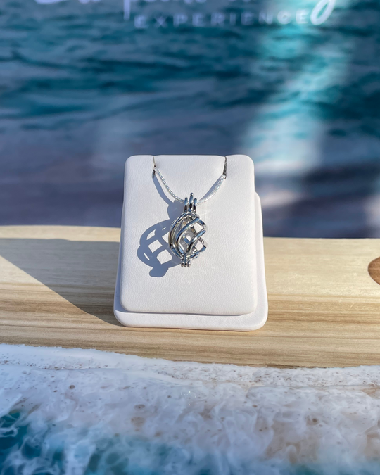 Keepsake Twisted Locket Pendant